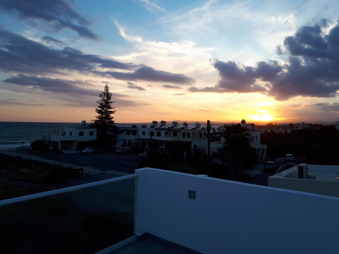 Cozy Beach House เปร์โวเลีย ภายนอก รูปภาพ